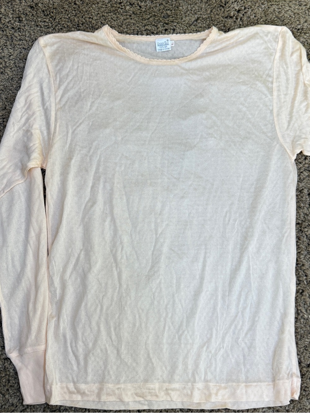 Women's Long Sleeve Scoop Neck Top in Soft Cream 100% Silk, NWOT - Picture 2 of 5